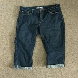 Levi's Denim Capris